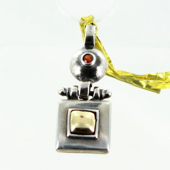 Jewelry - 925 Sterling silver pendant with garnet